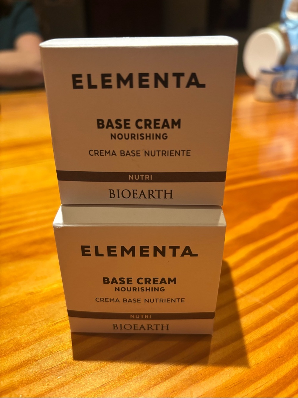 Earth Elementa Nourishing Base Cream - White and Brown